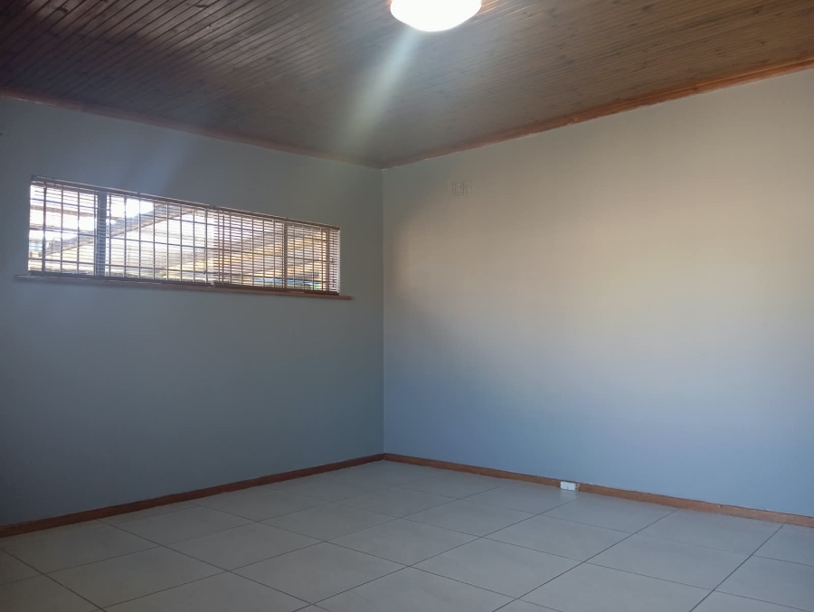 To Let 1 Bedroom Property for Rent in Westering Eastern Cape